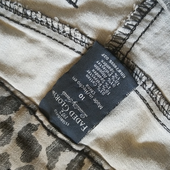 Grey and black leopard printed jeans - Picture 3 of 5